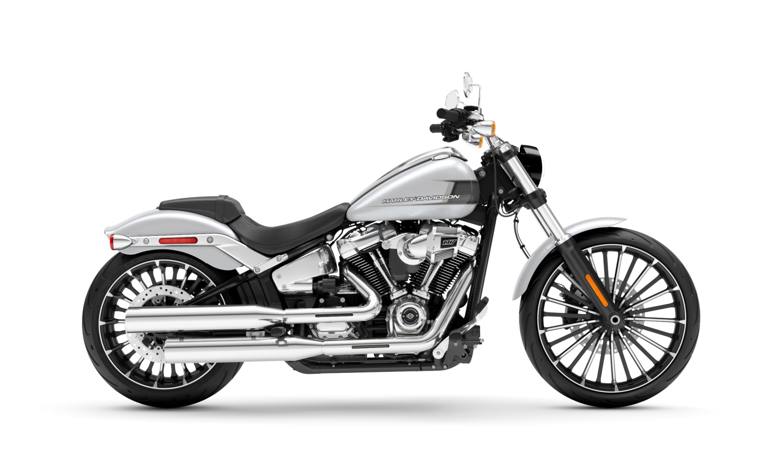 Harley Davidson Breakout™ 117 - White Onyx Pearl