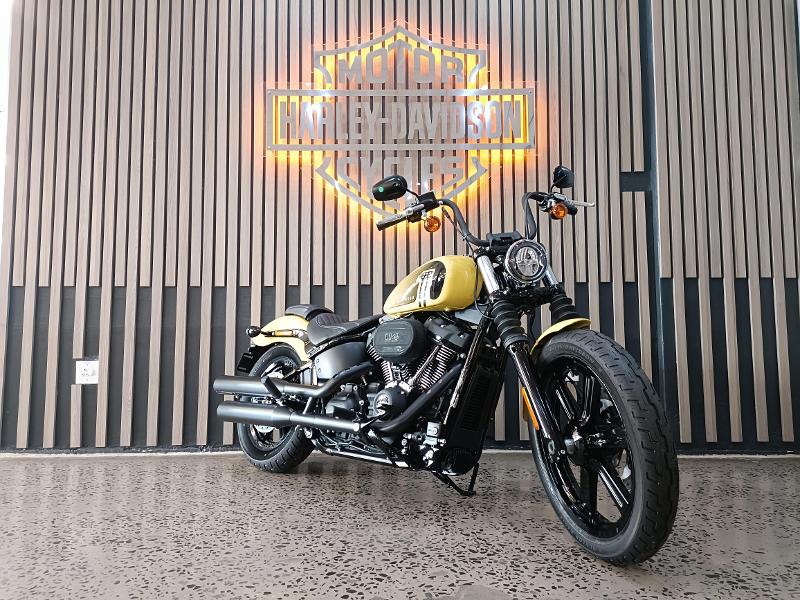 Harley Davidson Softail Street Bob 114